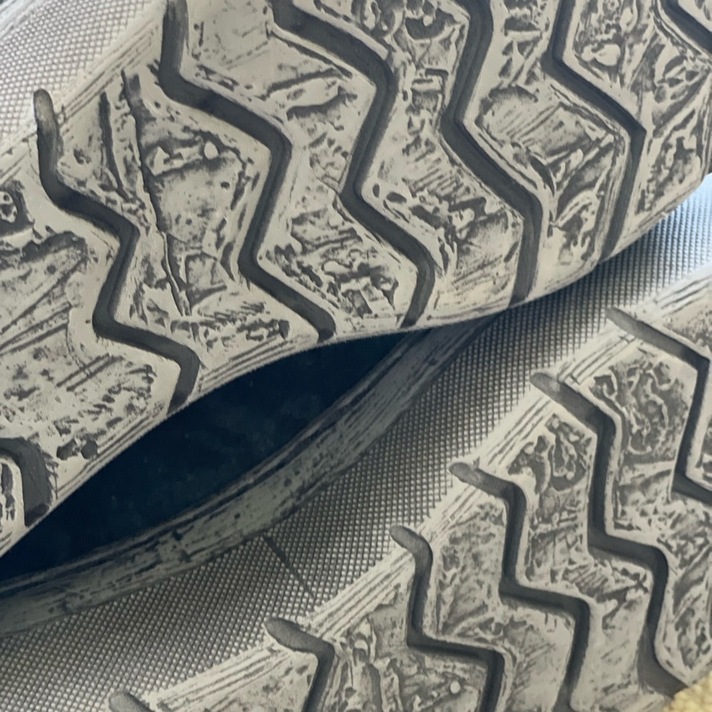 OTBT Green Lake size 7 in Blue Camo. NWOT - Picture 5 of 15